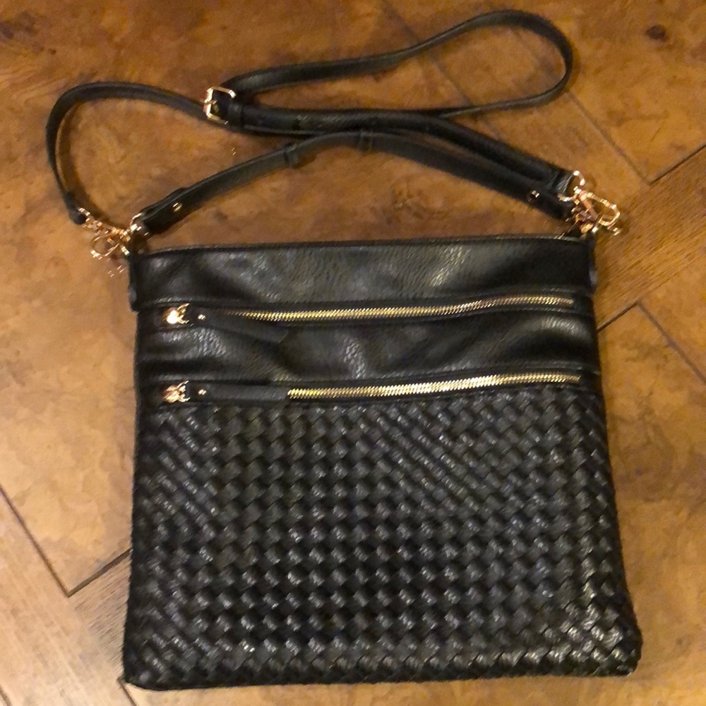 Mellow World black Vegan dual use purse